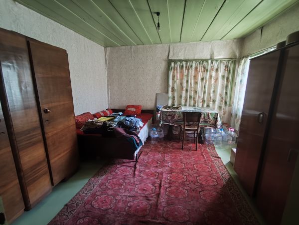 PAVEL HOMES OFFERS: SOLID BRICK HOUSE WITH GARAGE, WORKSHOP & 2,570 M² GARDEN IN PAVEL